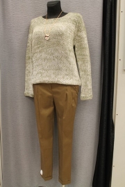 15) старая цена 269,000 -новая цена-215,000-свитер; брюки 350,000