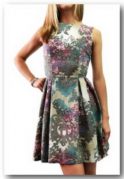 12) Платье "Фэшн Доллс Нью"   (зелено-кремовое-100% хлопок, в мелкие кремовые   цветочки-100% вискоза)  450.000