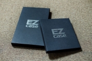 6) Все изделия от EZcase упаковываются в фирменную коробку.