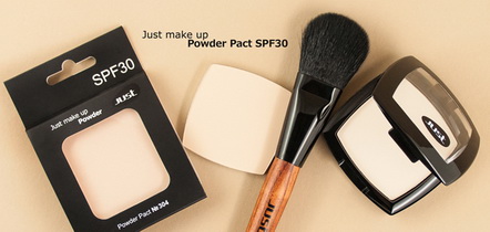 Powder Pact SPF30 Компактная пудра с солнцезащитным фактором SPF30.